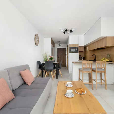 Komfortowe Z Tarasem Blisko Plazy W Miedzywodziu By Renters Апартаменты *