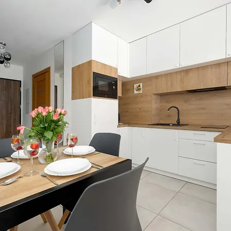 Komfortowe Z Tarasem Blisko Plazy W Miedzywodziu By Renters Апартаменты Мендзыводзе